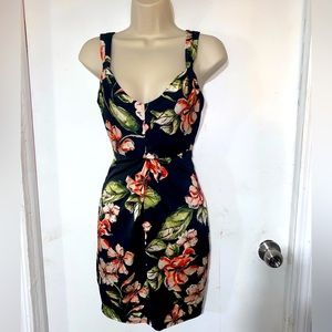 Guess brand size S floral Bodycon dress romantic and elegant